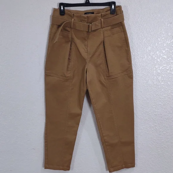 BANANA REPUBLIC Tan High-rise Tapered with Belt, Size 8. - Picture 6 of 17